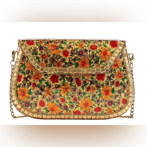 Antik Kraft Metal Clutch Mosaic Design